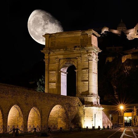 Hotel Della Vittoria อังโกนา ภายนอก รูปภาพ