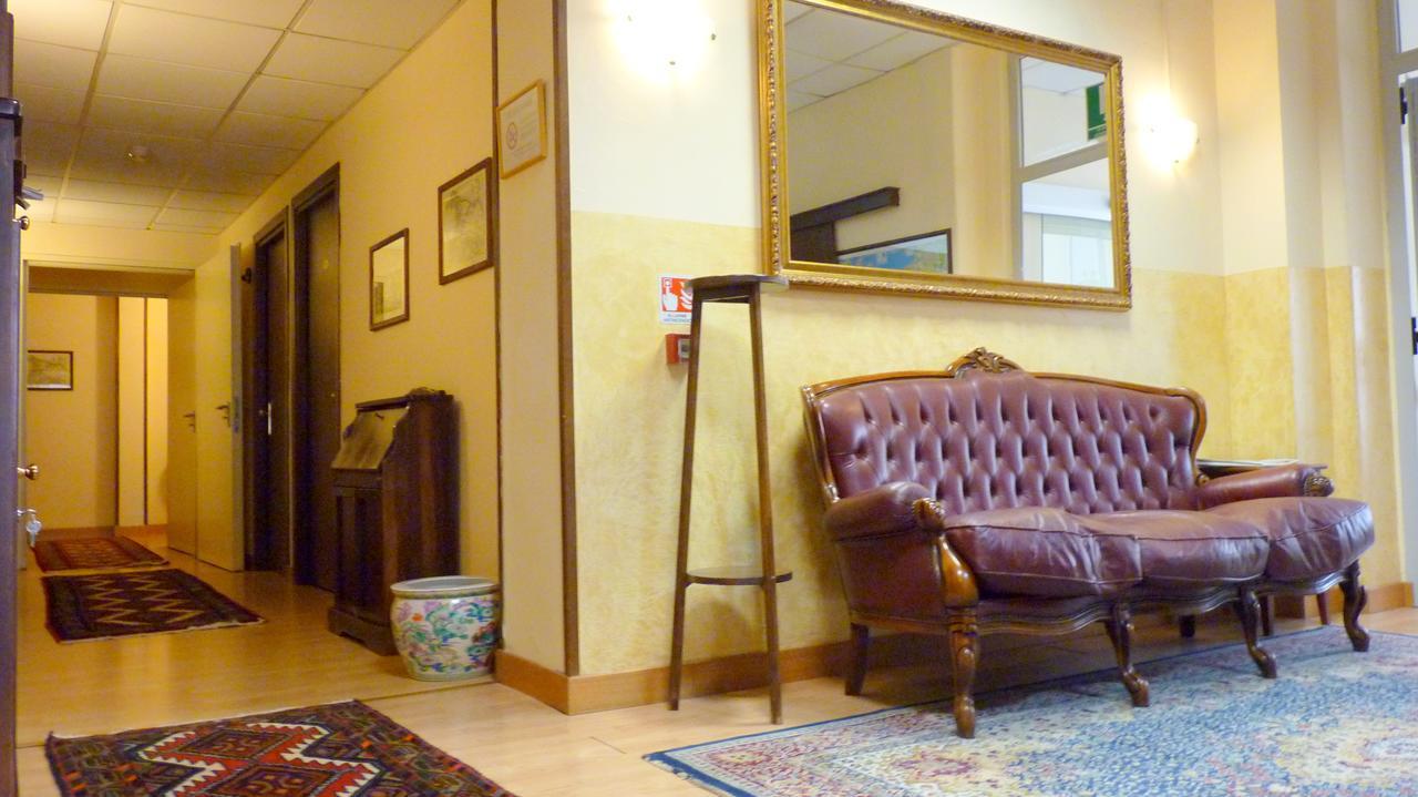 Hotel Della Vittoria อังโกนา ภายนอก รูปภาพ